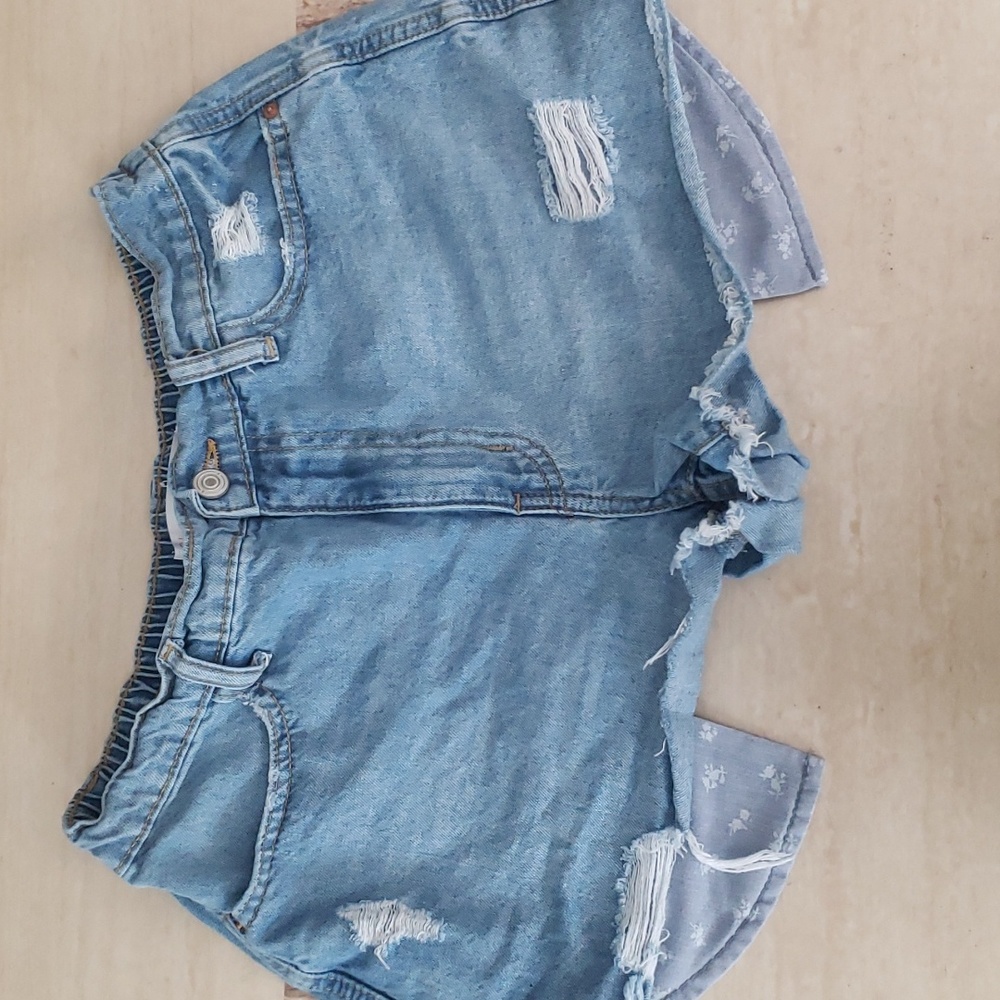 No Boundaries Shorts